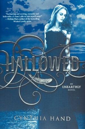 Copertina di Hallowed (Unearthly #2)