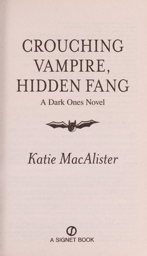 Copertina di Crouching vampire, hidden fang