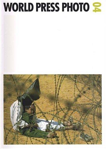 Copertina di World Press Photo 2004